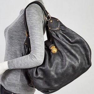 black lv bag women